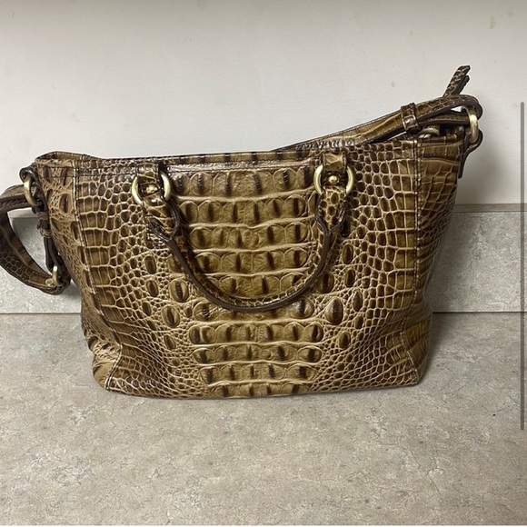 Tan/brown Brahmin purse - Picture 2 of 3